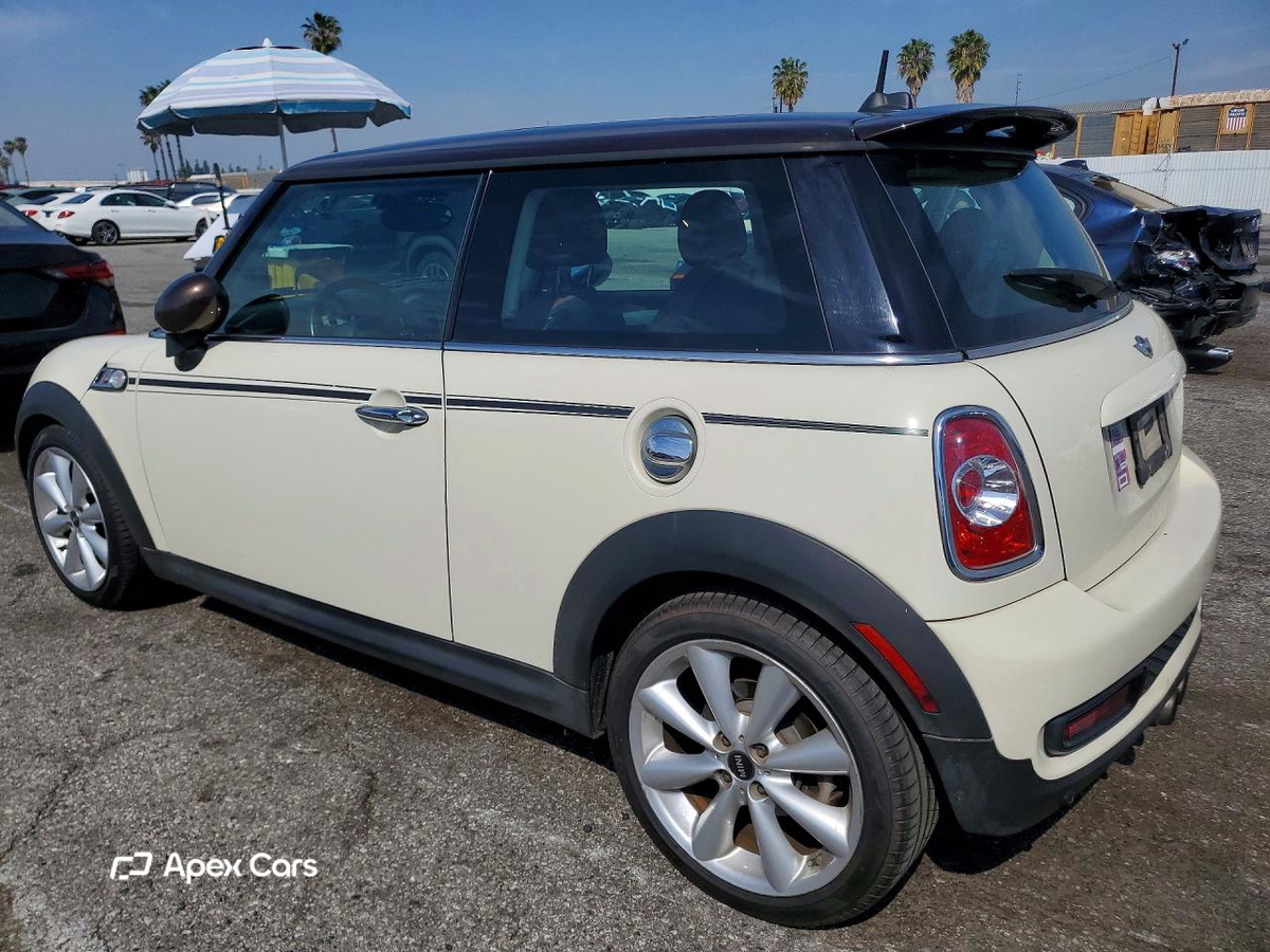 MINI Cooper 2013
