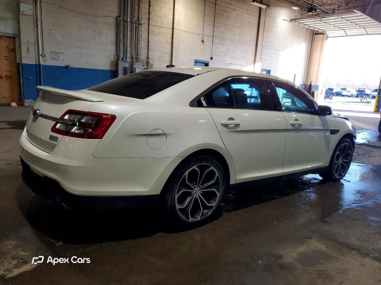 Ford Taurus 2015