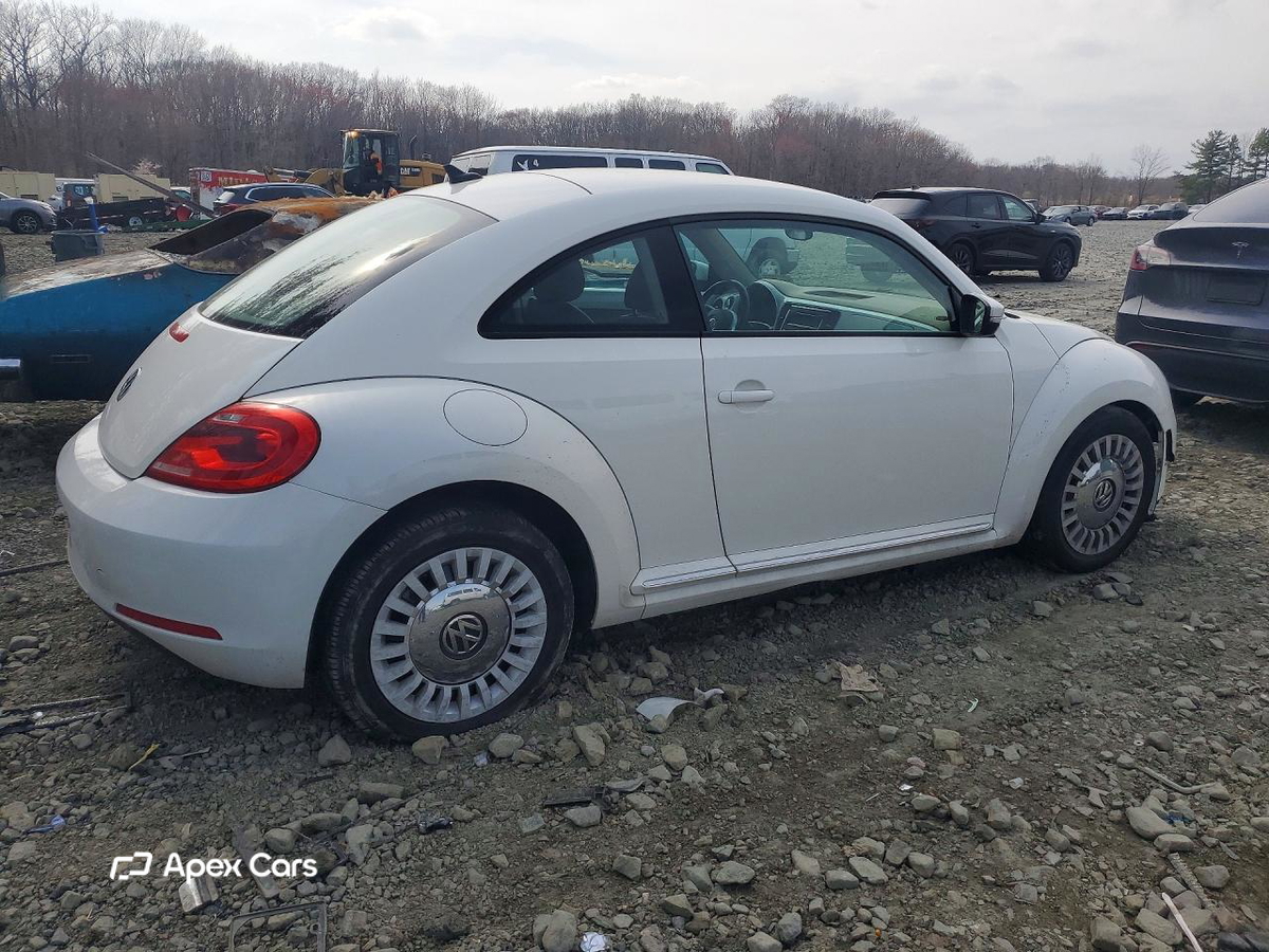 Volkswagen Beetle 2014