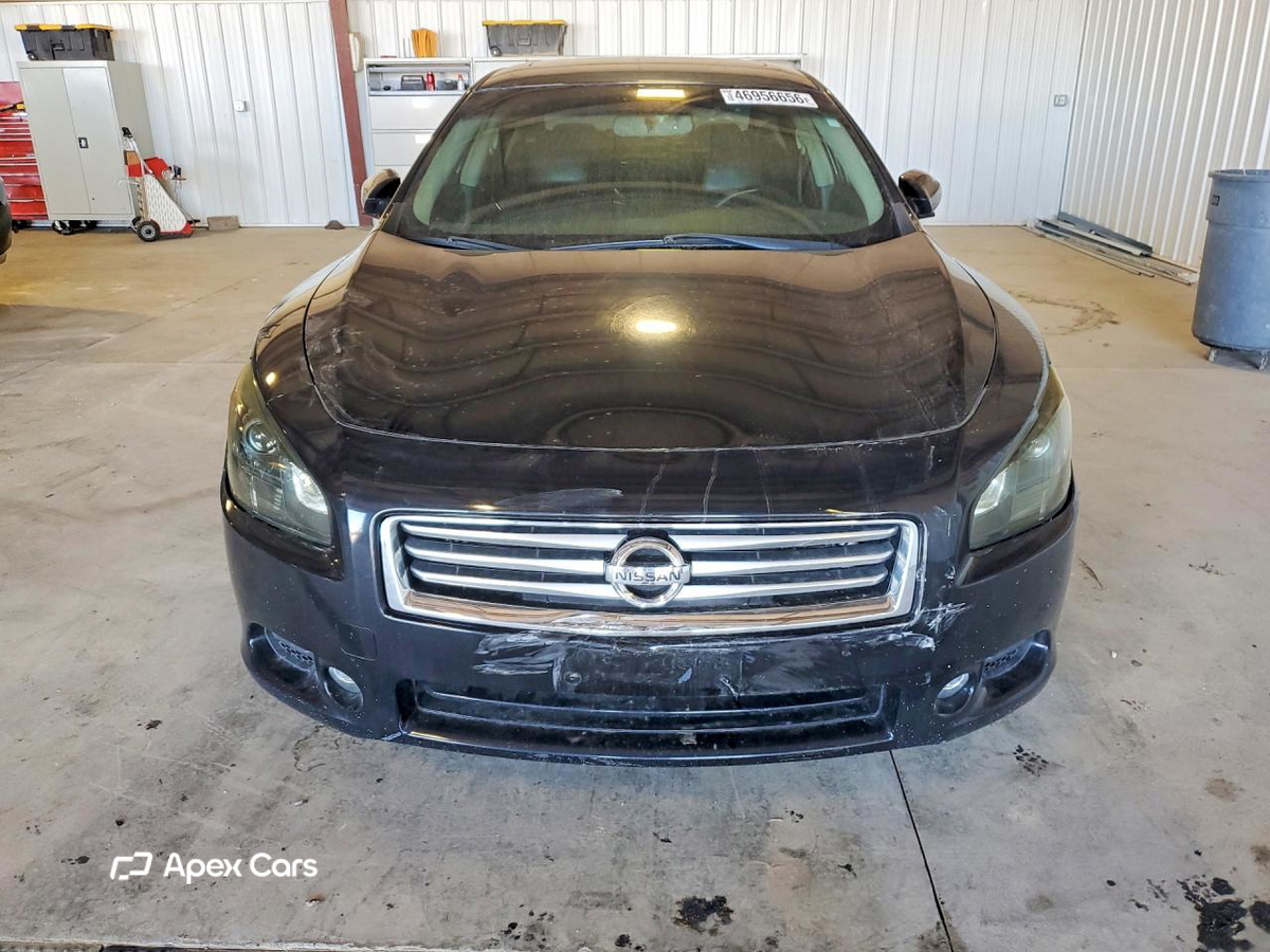 Nissan Maxima 2012