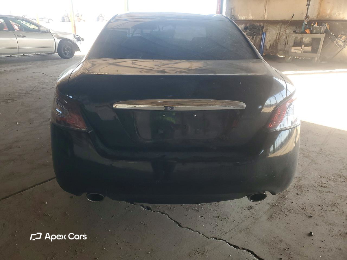 Nissan Maxima 2014