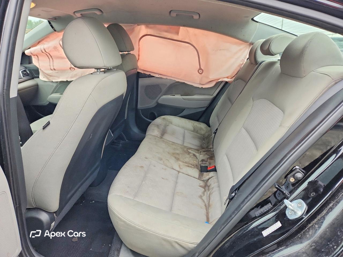 Hyundai Elantra 2017