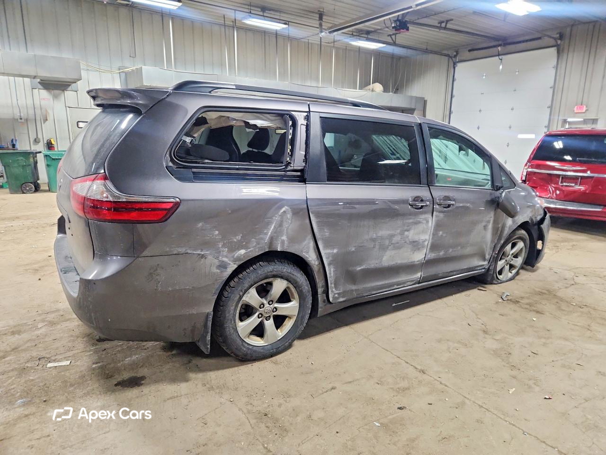 Toyota Sienna 2017