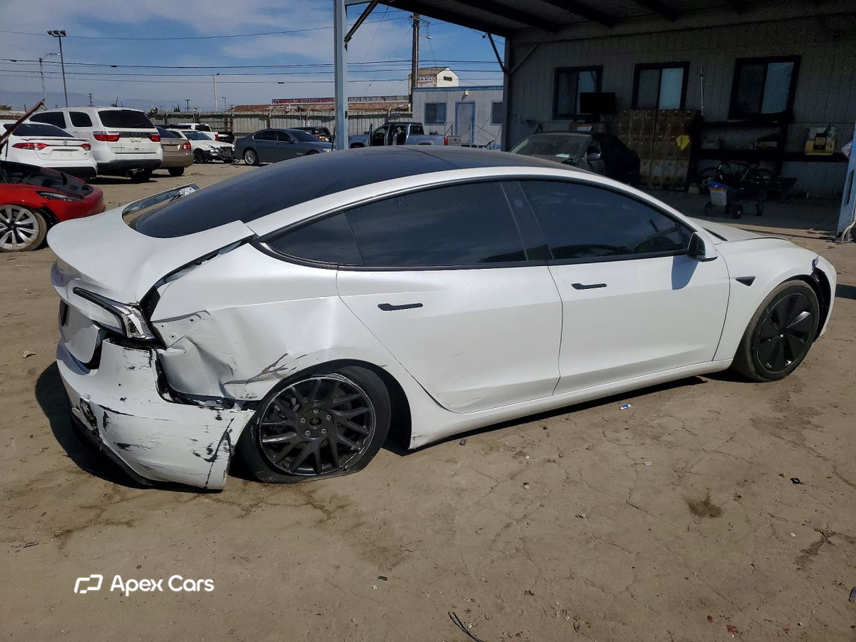 Tesla Model 3 2024