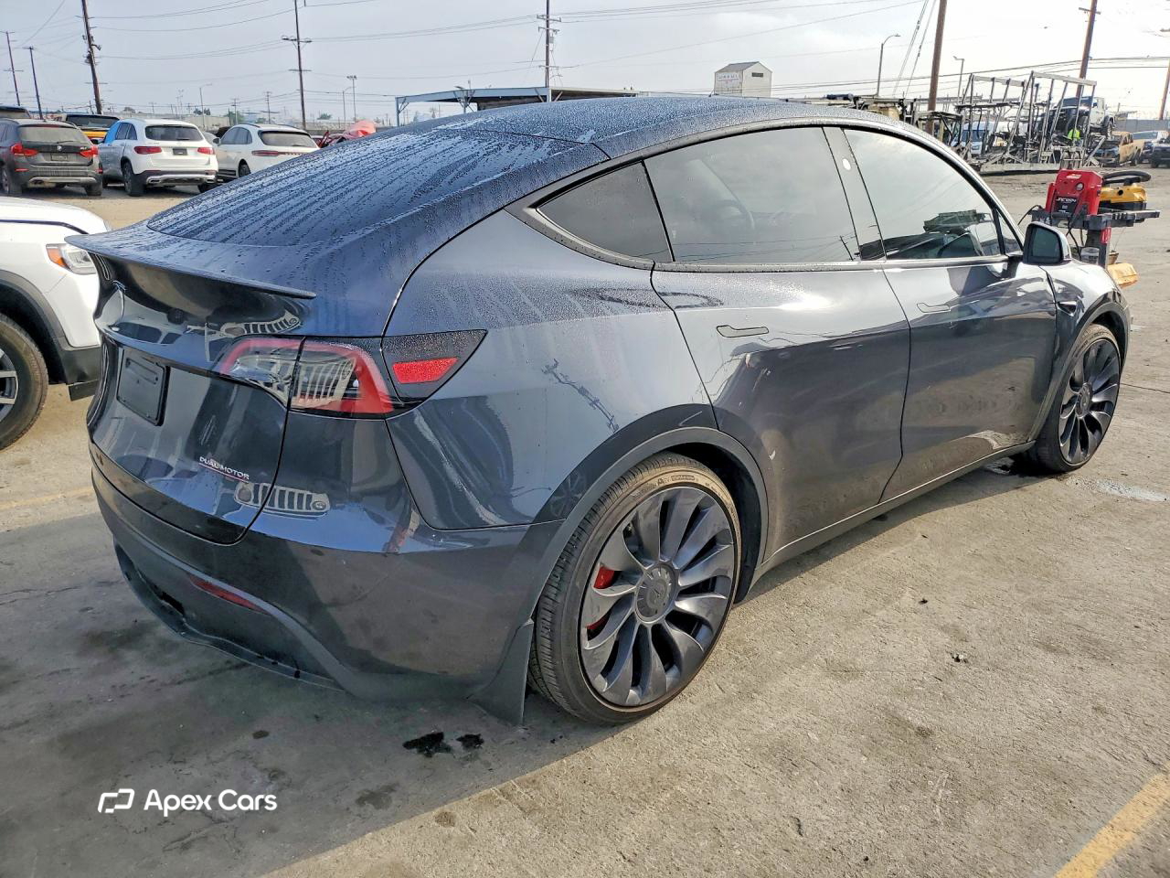 Tesla Model Y 2024
