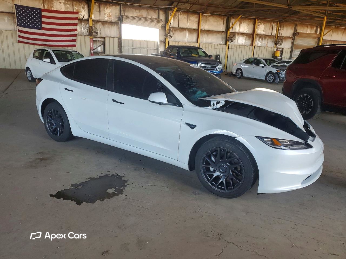 Tesla Model 3 2024