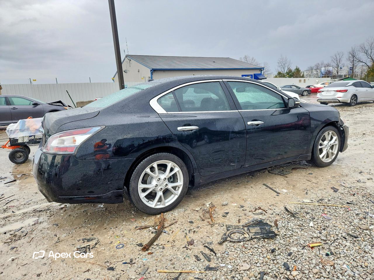 Nissan Maxima 2014