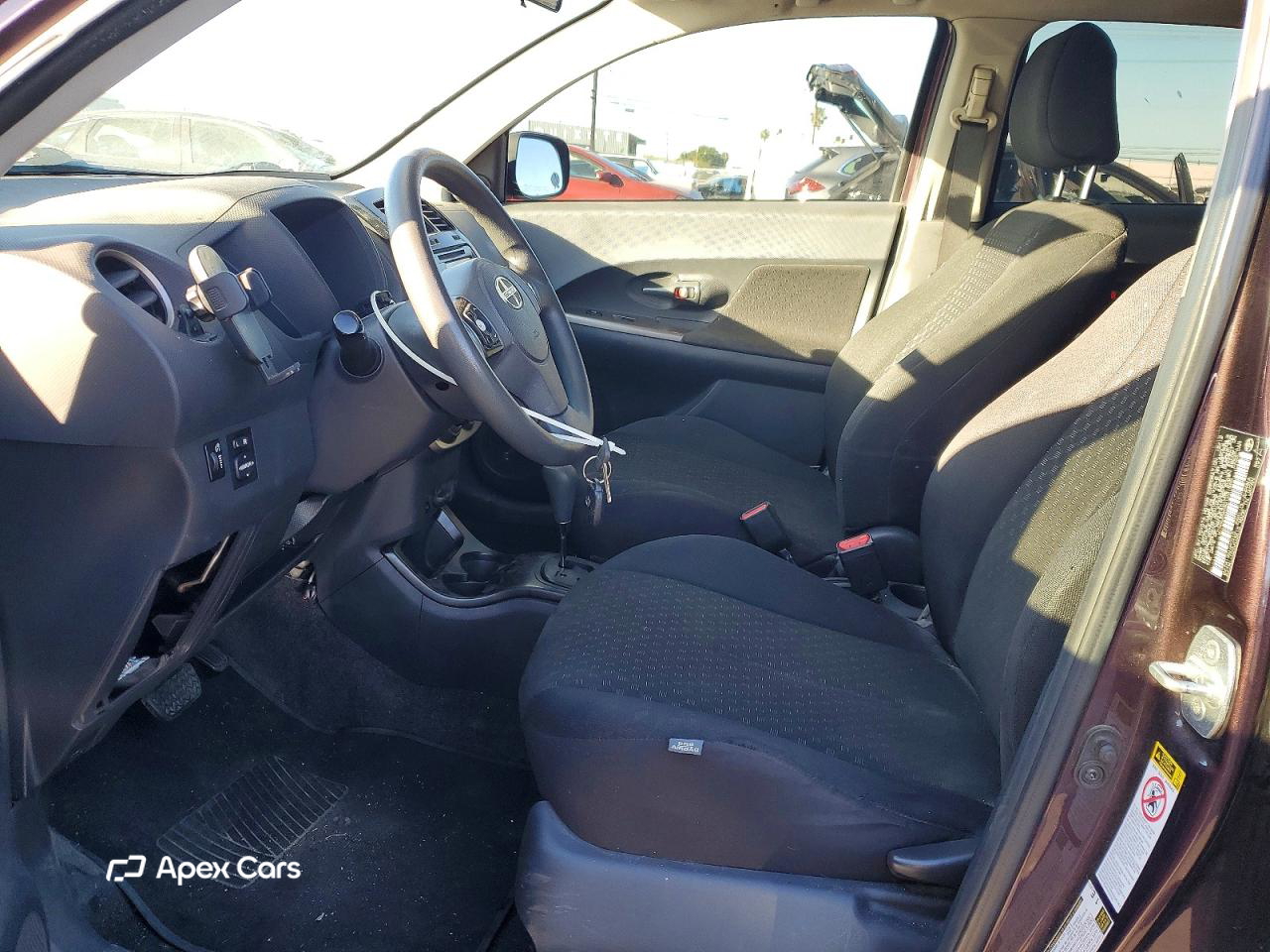Scion xD 2013