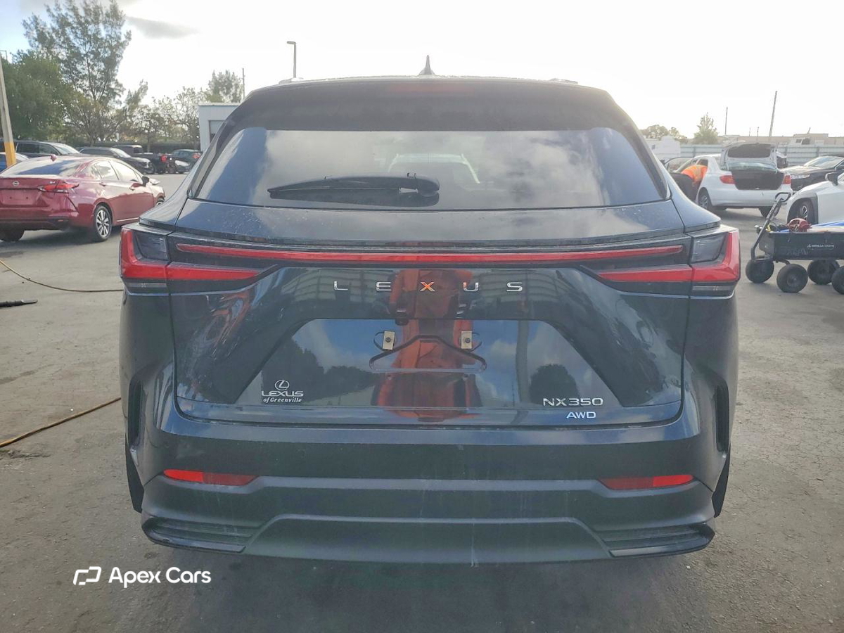 Lexus NX 2023