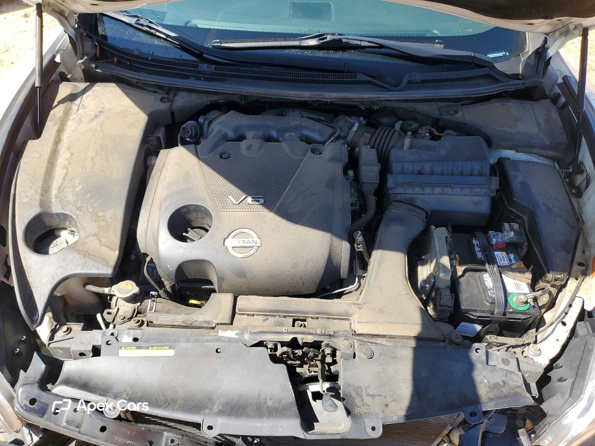 Nissan Maxima 2012