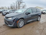 Chrysler Pacifica 2017