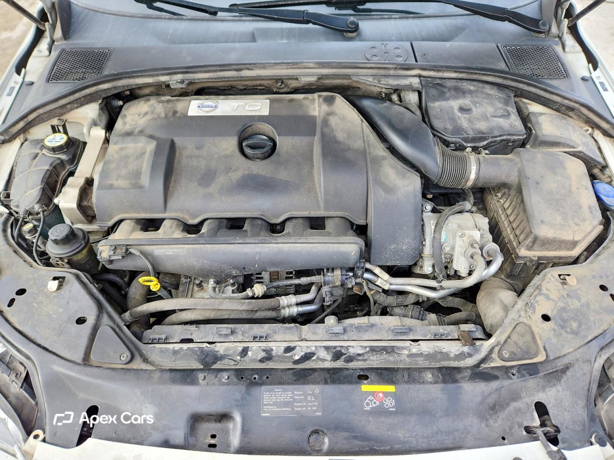 Volvo XC70 2011