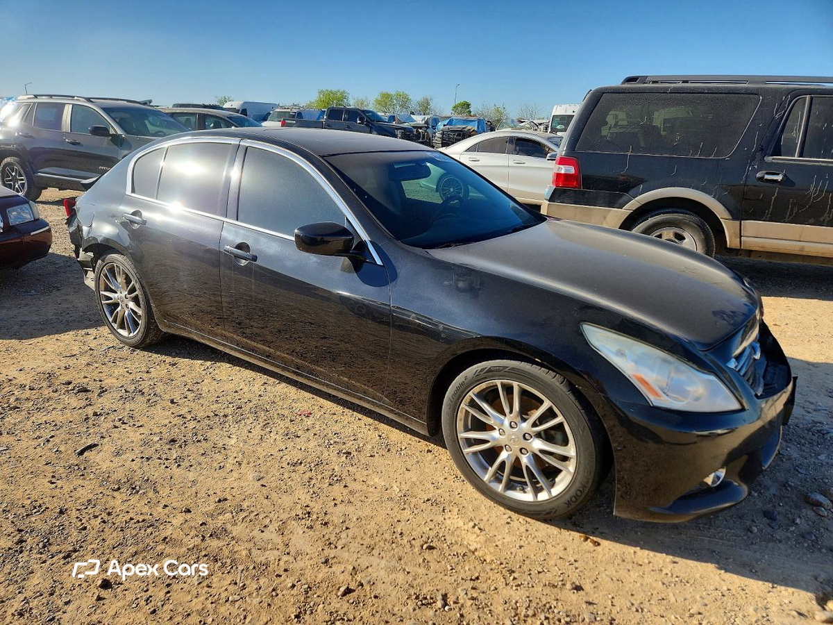 Infiniti G 2013