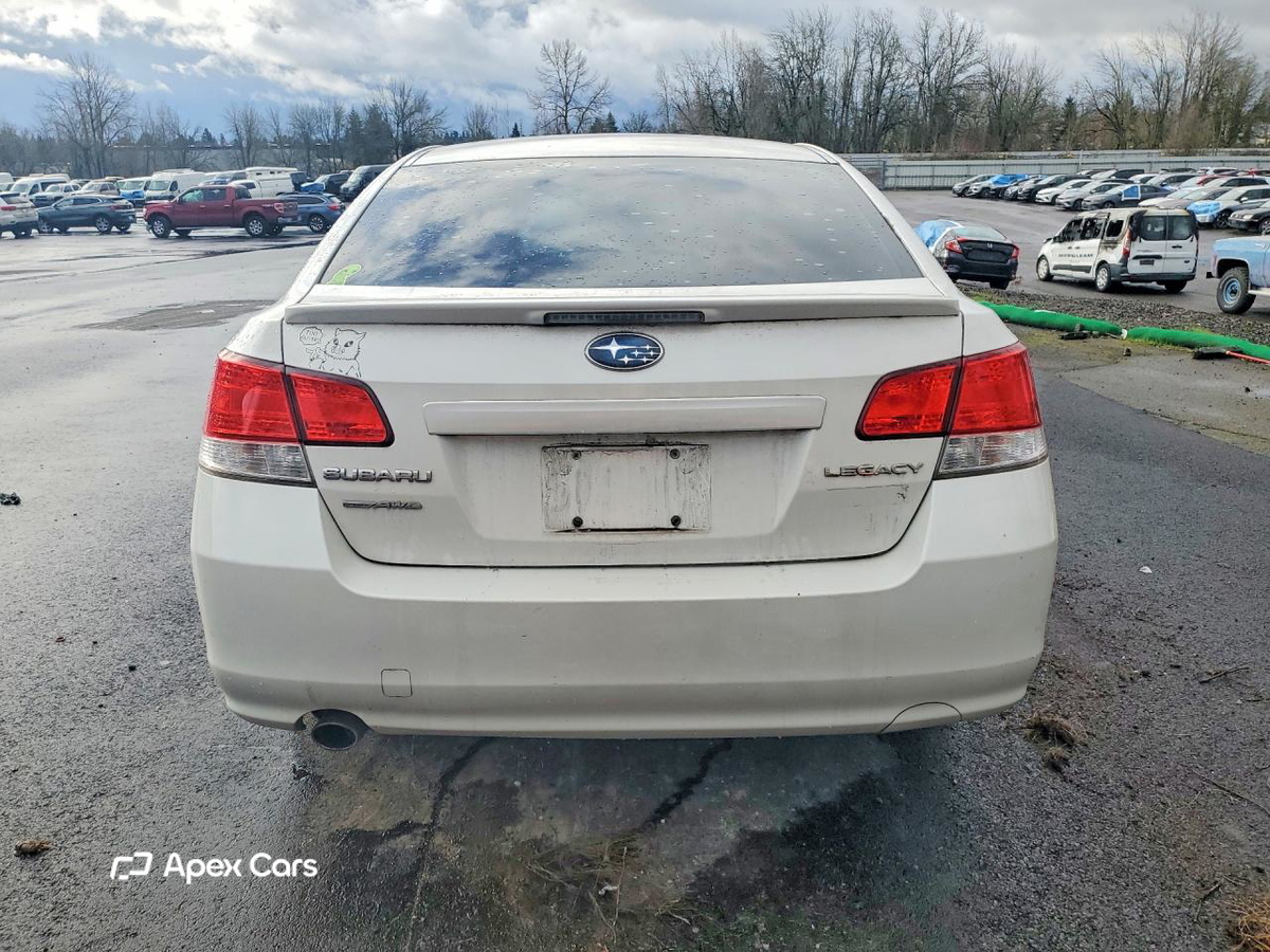 Subaru Legacy 2011