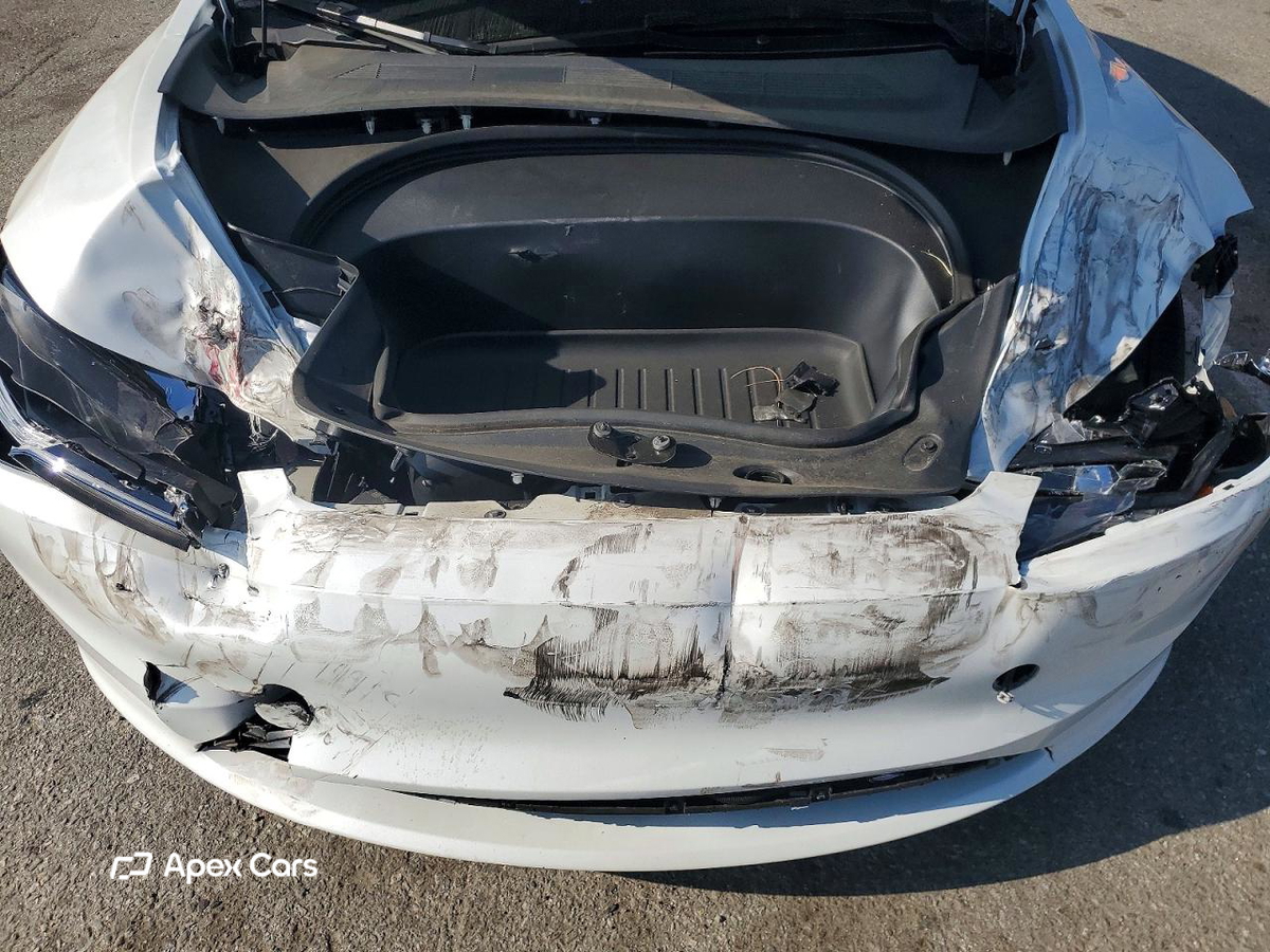 Tesla Model 3 2025