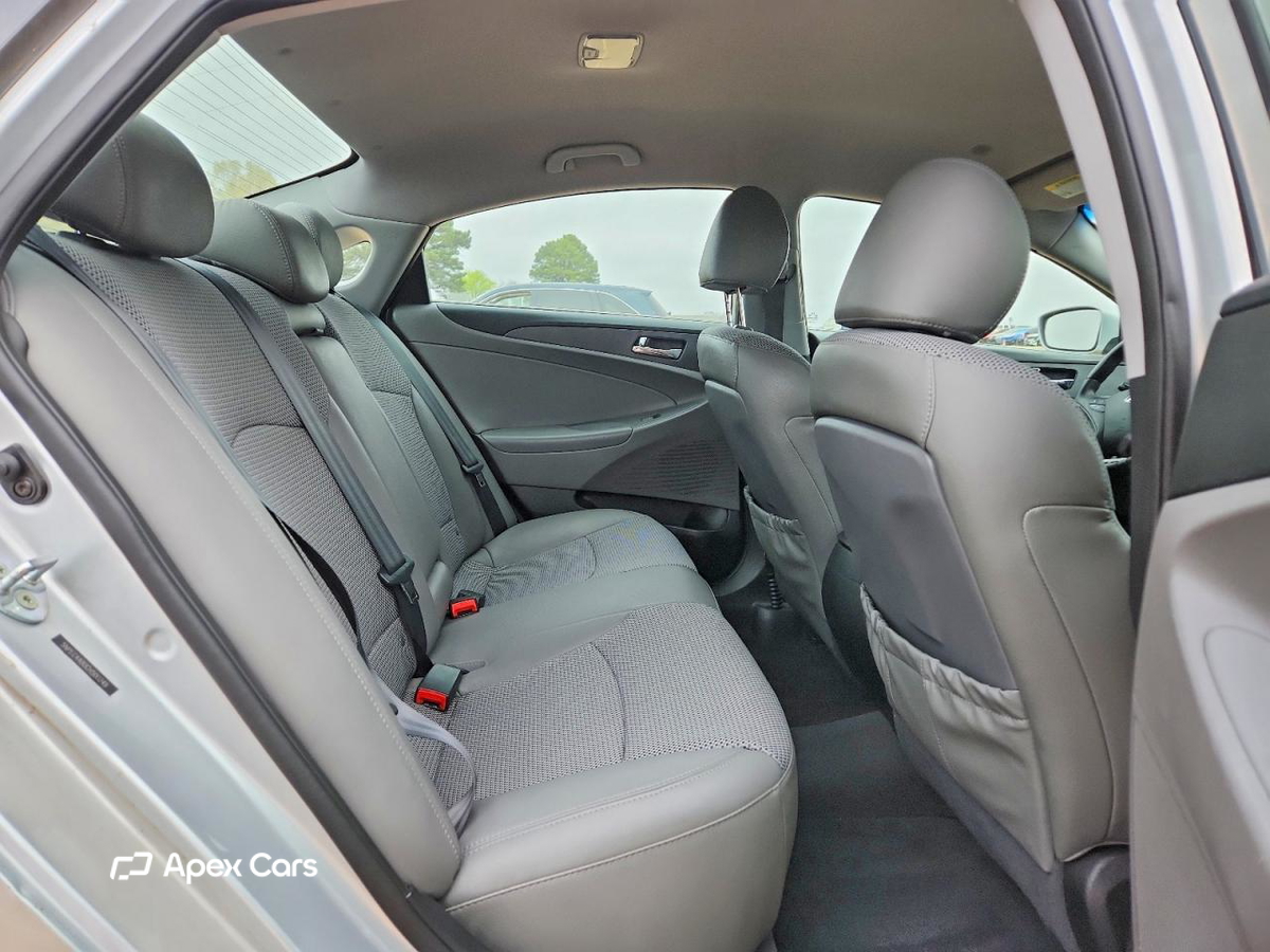 Hyundai Sonata 2012