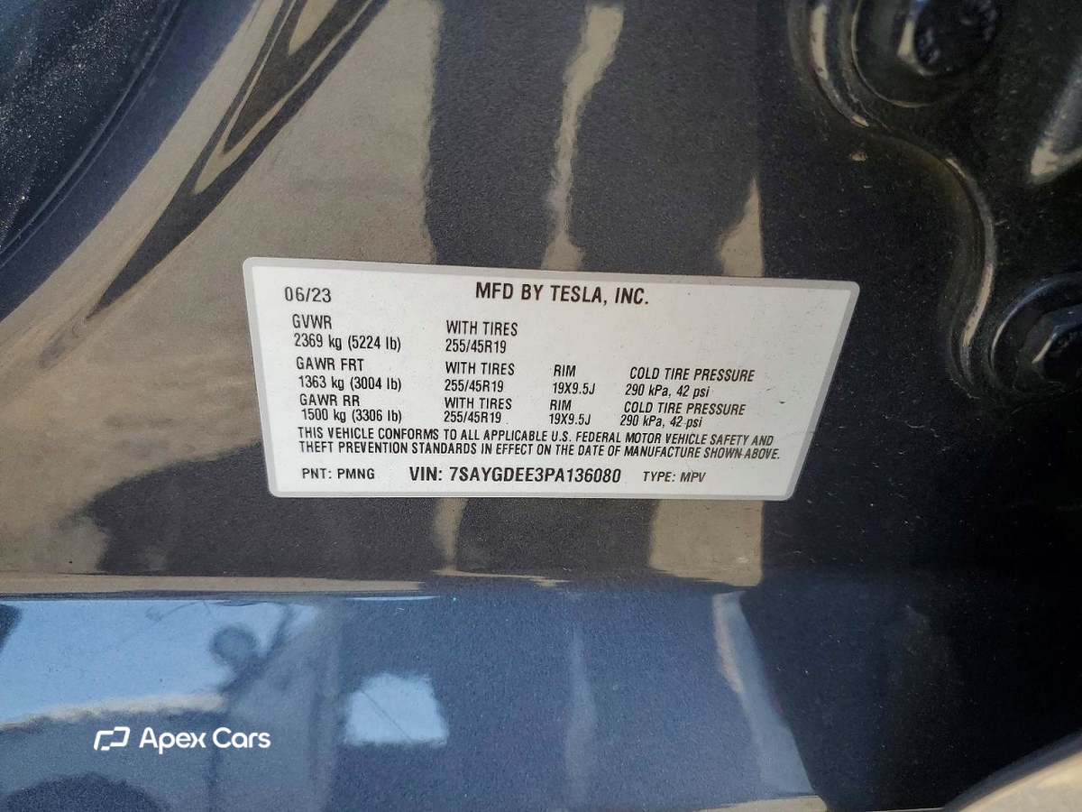 Tesla Model Y 2023
