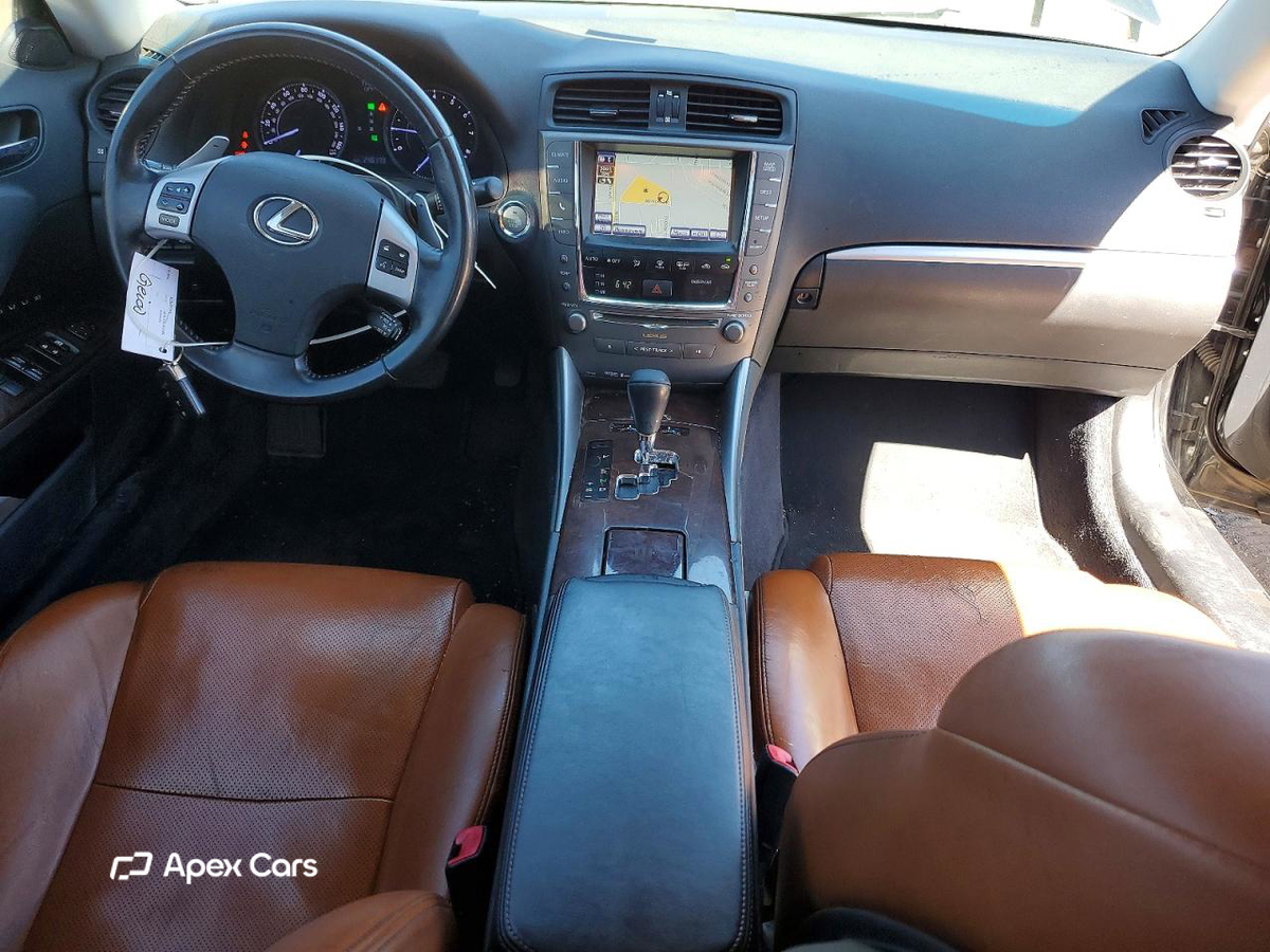 Lexus IS 2013