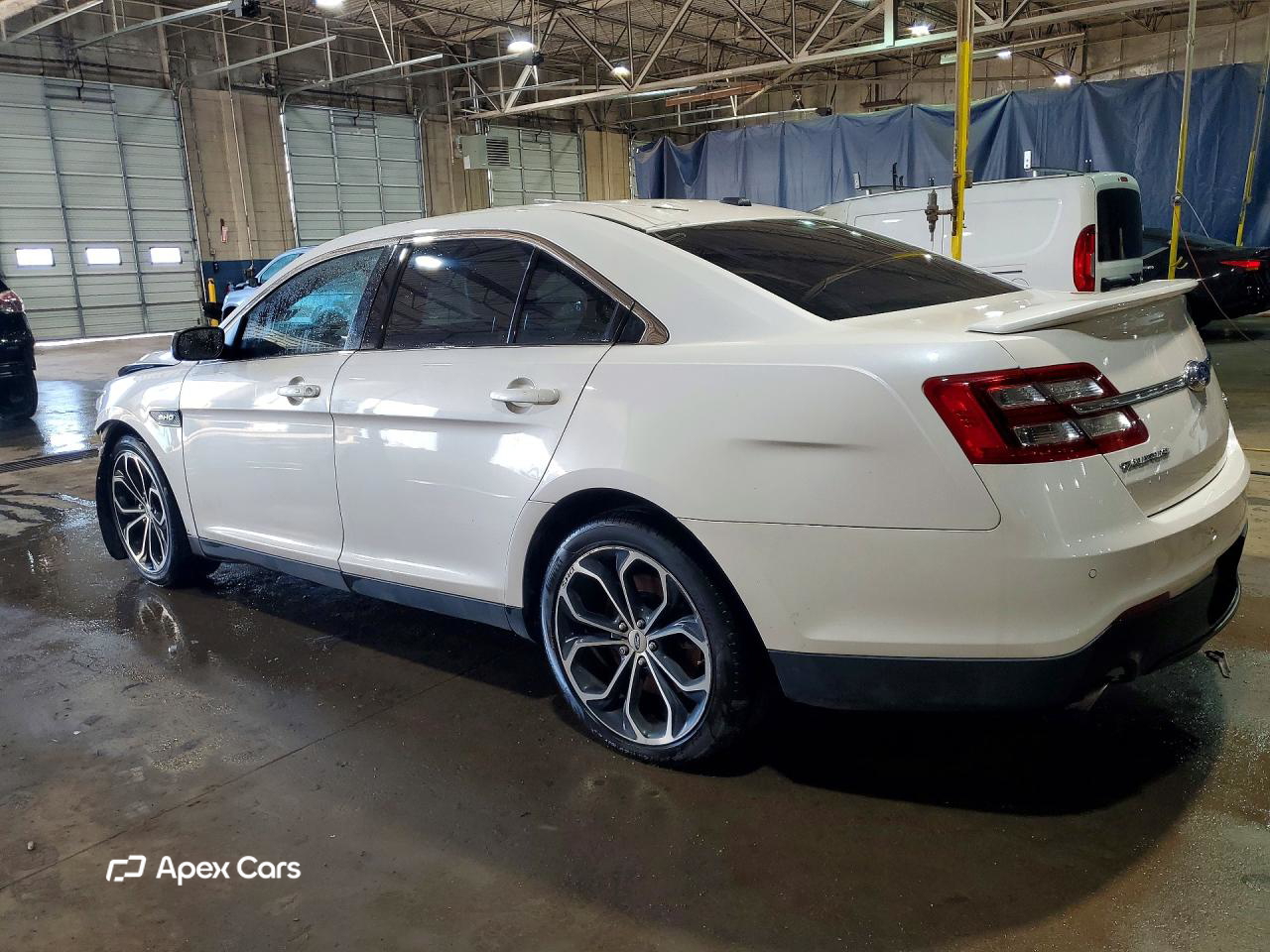 Ford Taurus 2015