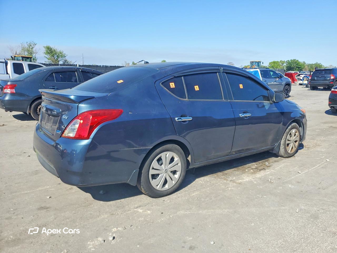 Nissan Versa 2015