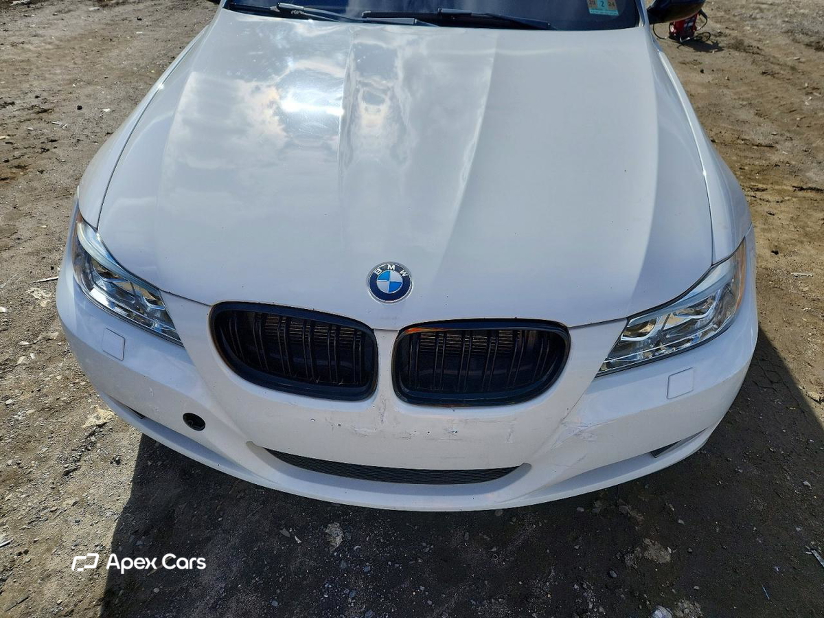 BMW Series 3 2011