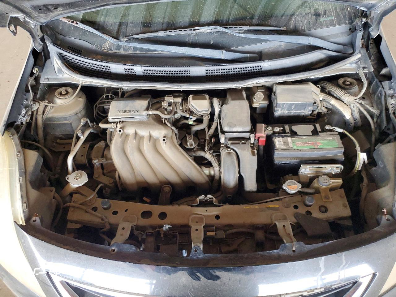 Nissan Versa 2012
