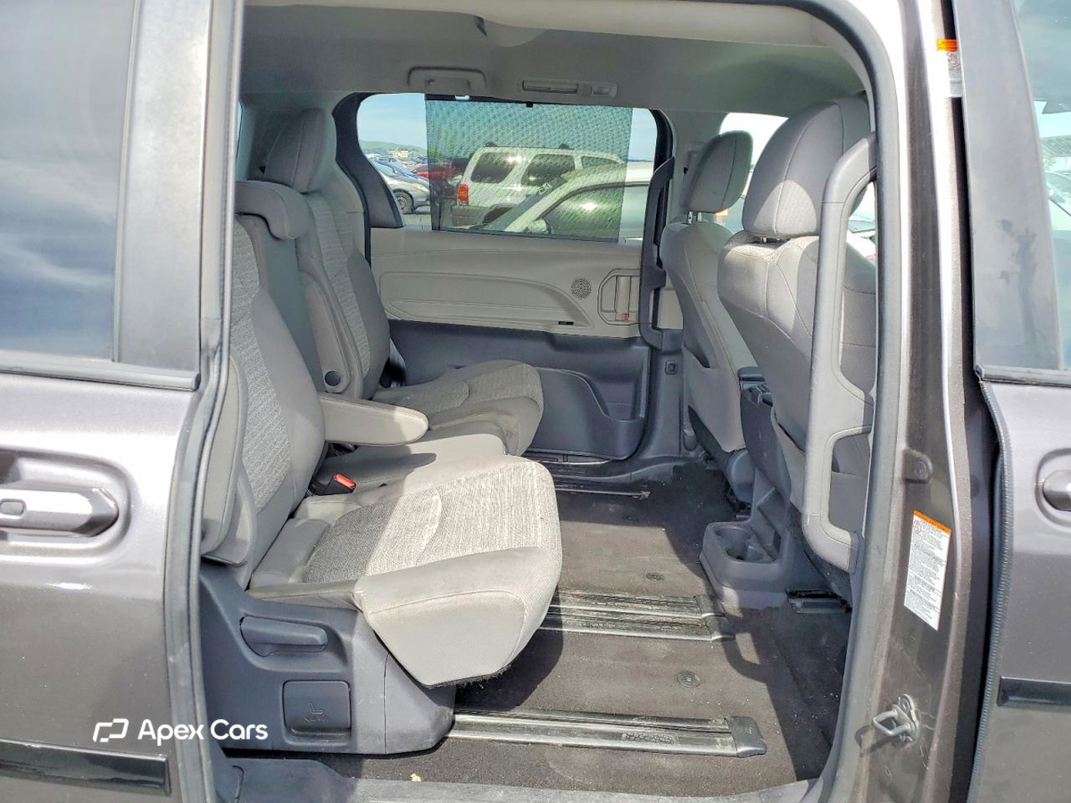 Toyota Sienna 2021