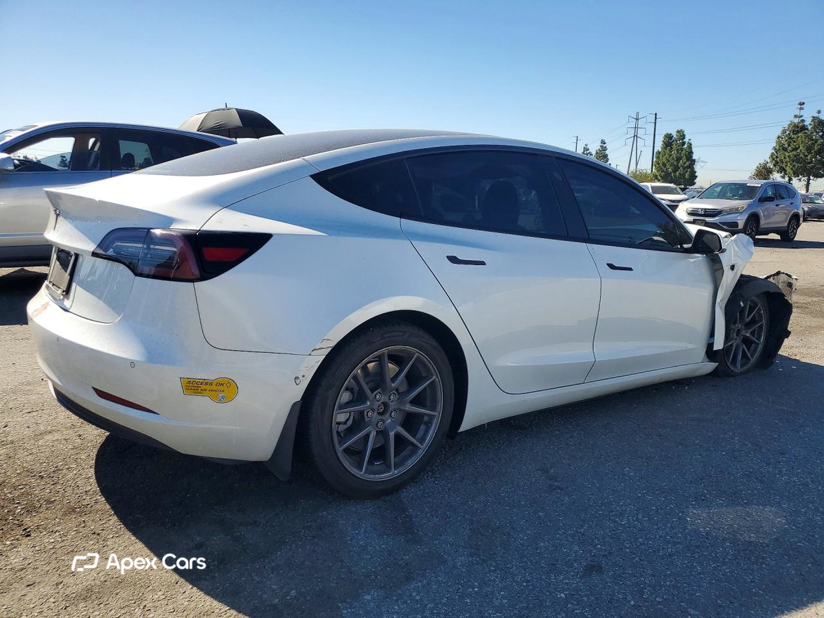 Tesla Model 3 2022