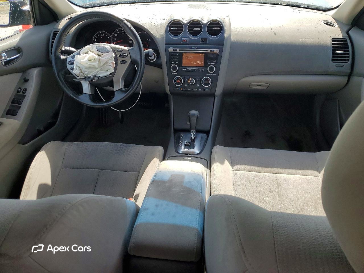 Nissan Altima 2011