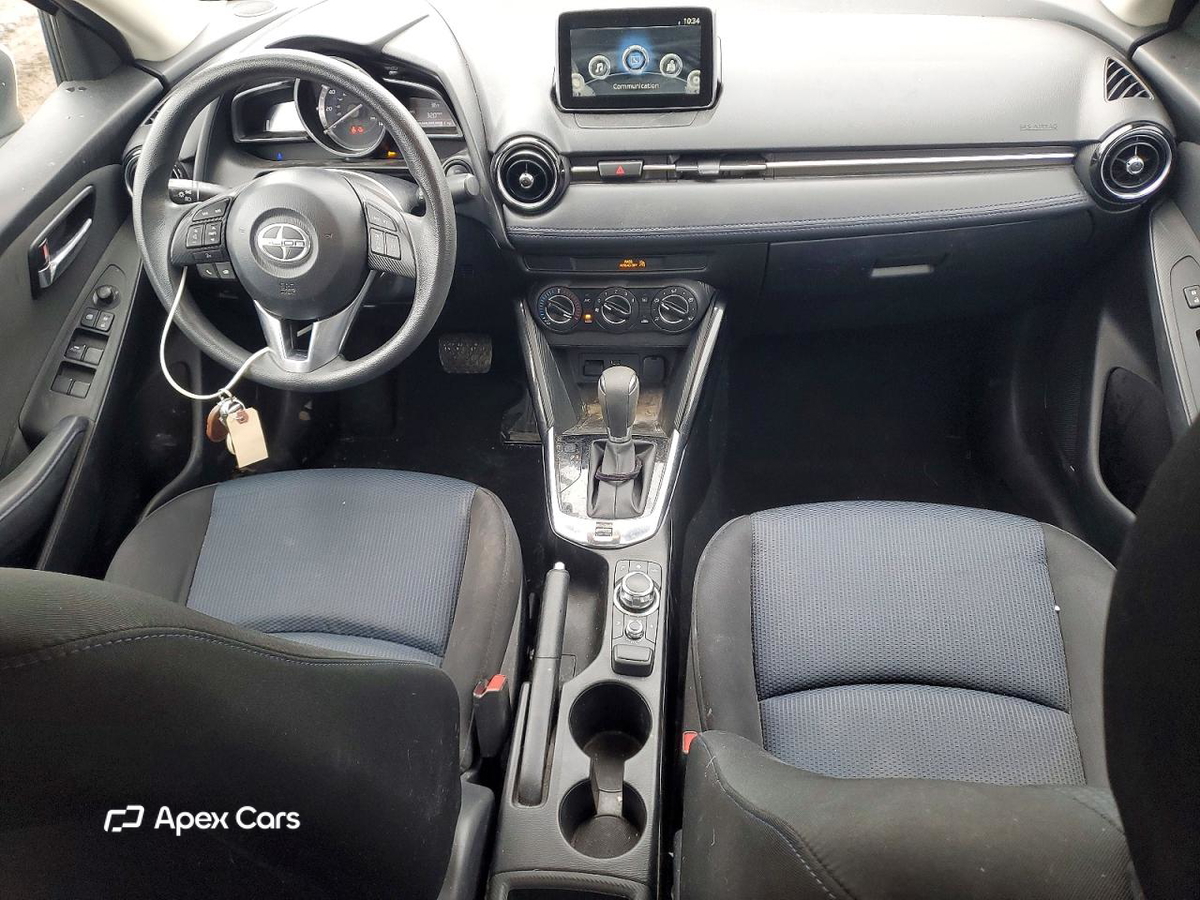 Scion iA 2016