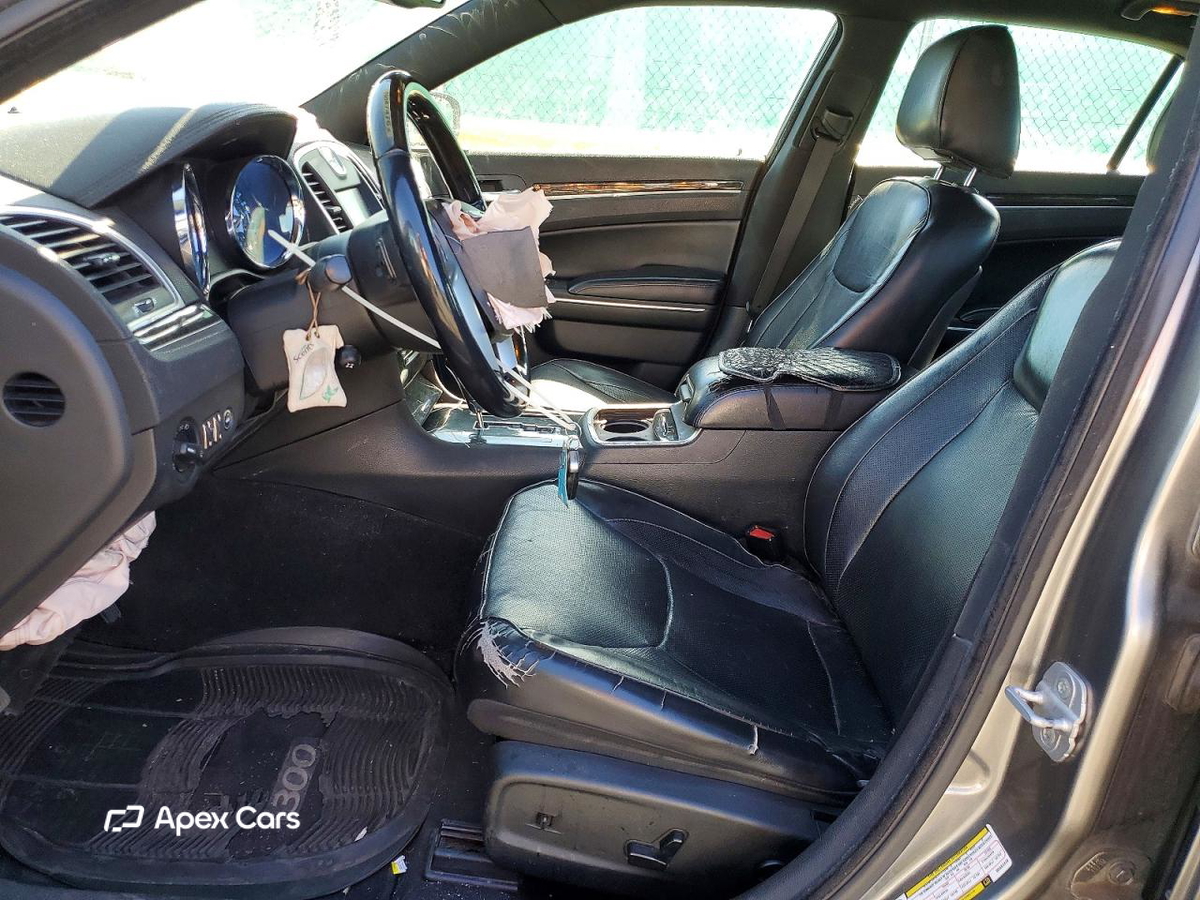 Chrysler 300 2011