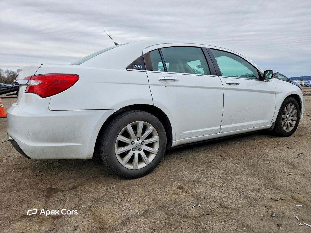 Chrysler 200 2014