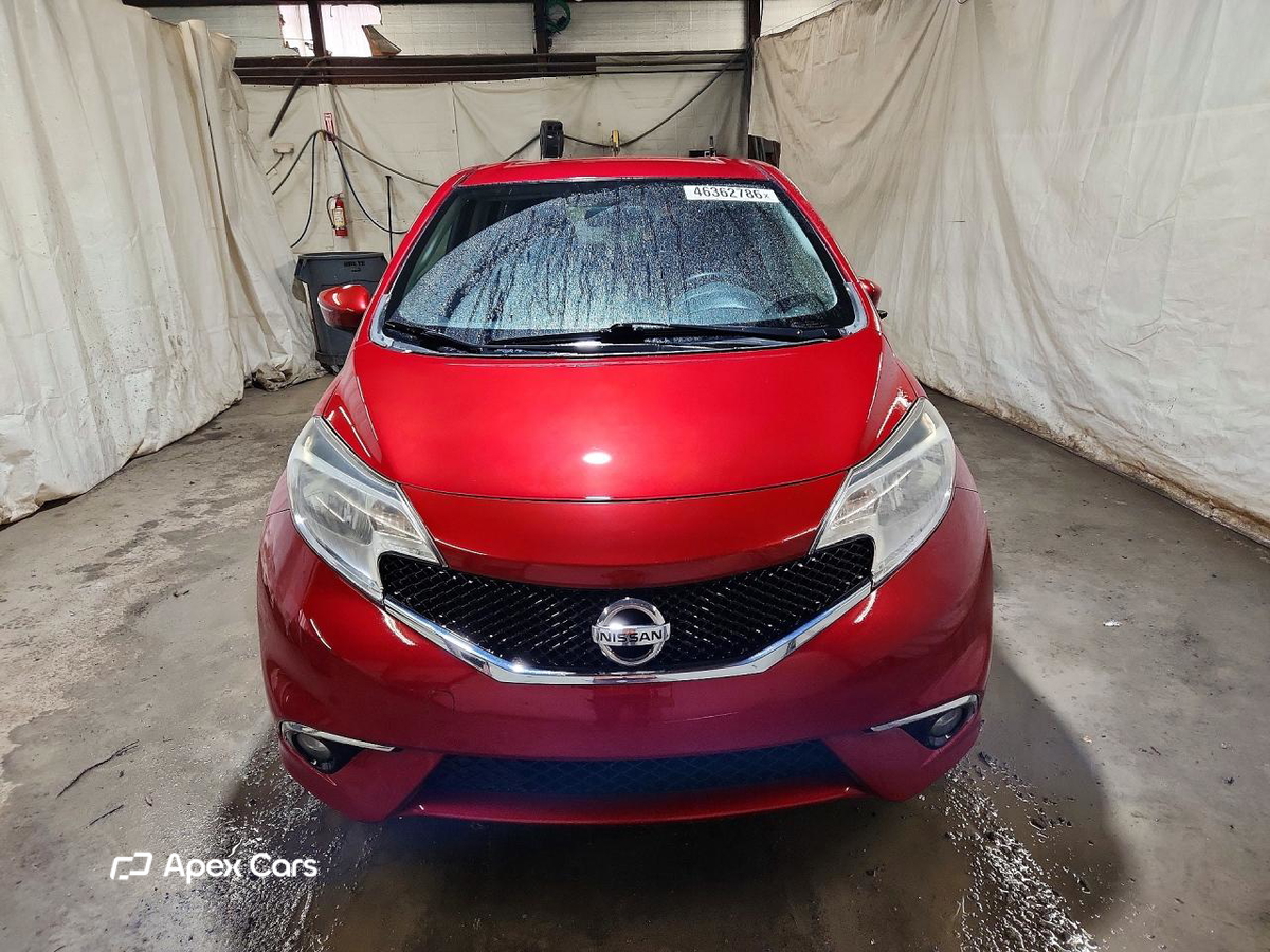 Nissan Versa 2015