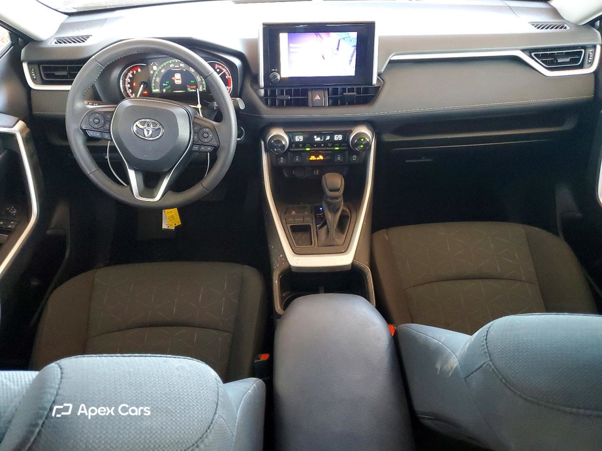 Toyota RAV 4 2025