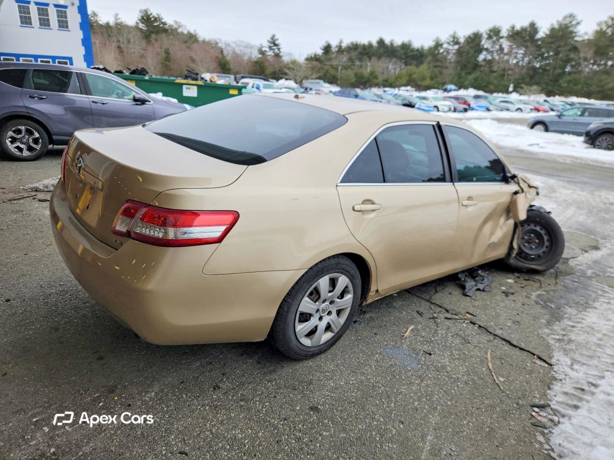 Toyota Camry 2011