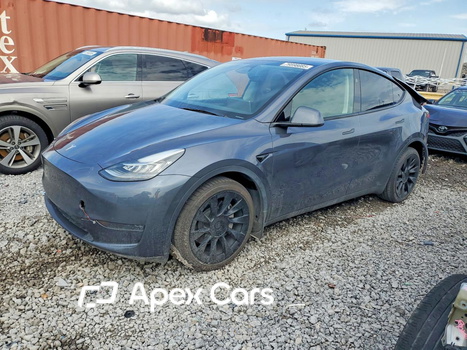 Tesla Model Y 2023 - Image 1 of 13