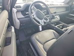 Land Rover Defender 2023