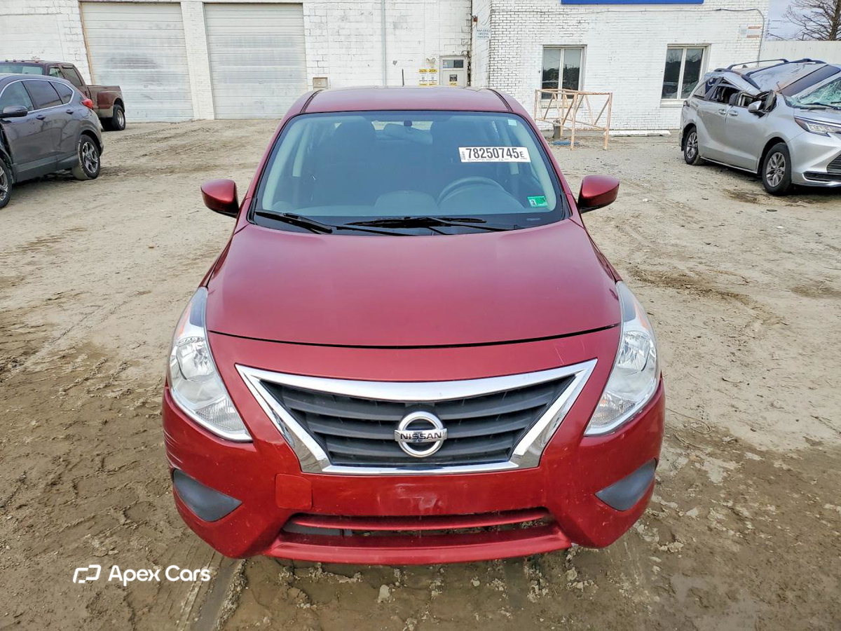 Nissan Versa 2018