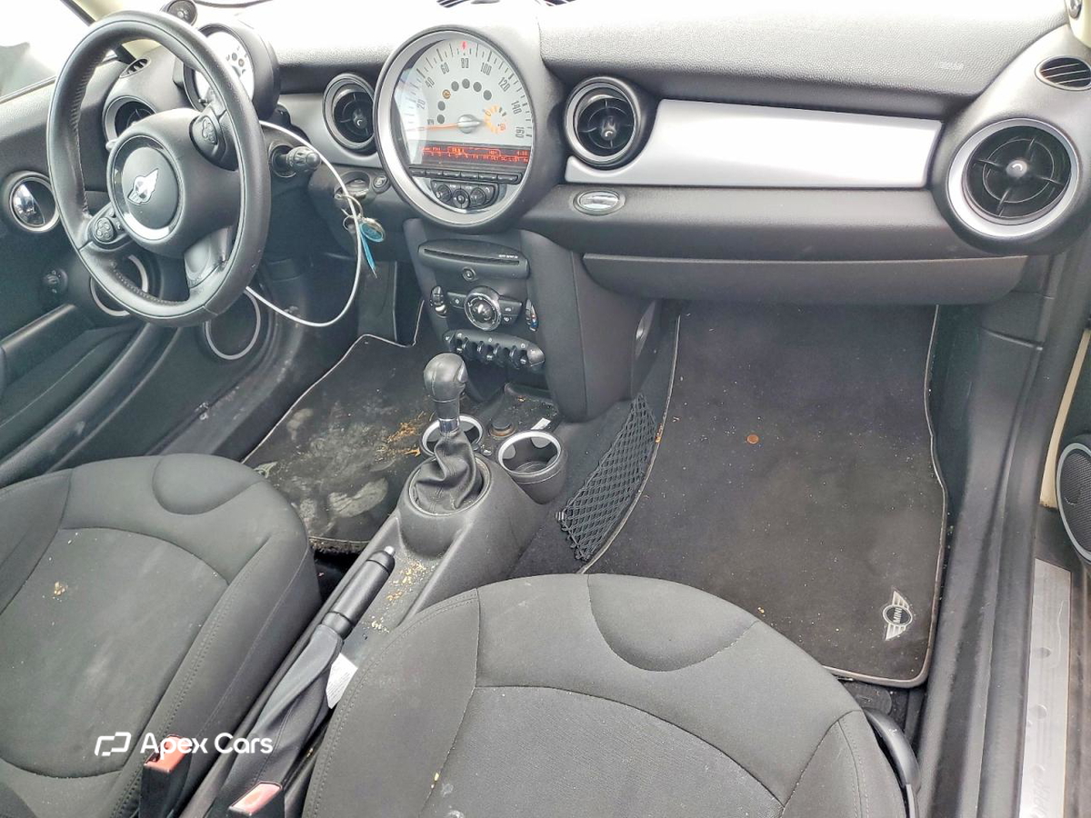 MINI Cooper 2012