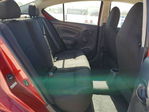 Nissan Versa 2015