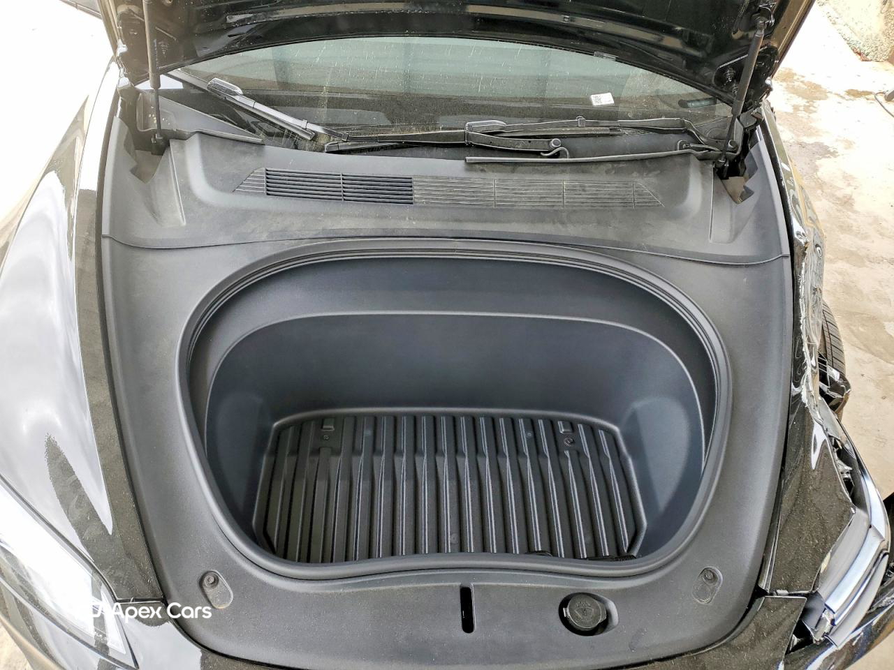 Tesla Model 3 2025