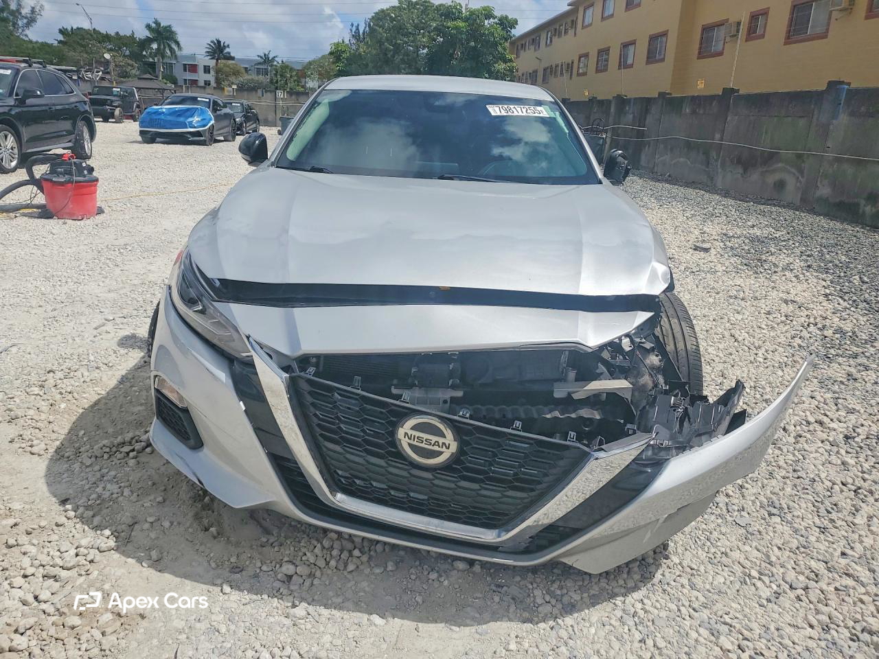 Nissan Altima 2020