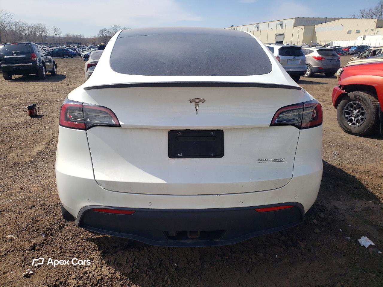 Tesla Model Y 2022