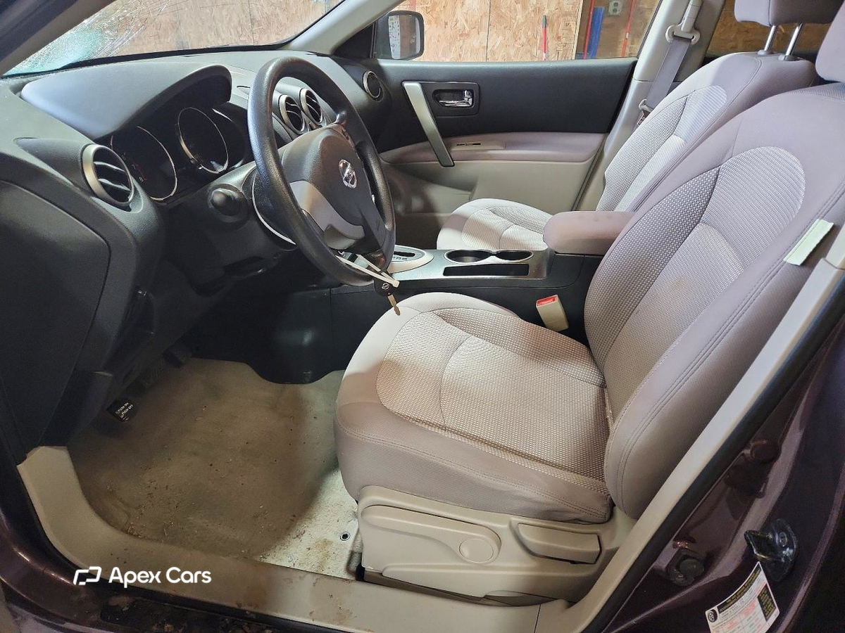 Nissan Rogue 2010