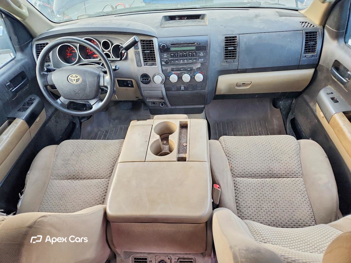 Toyota Tundra 2010