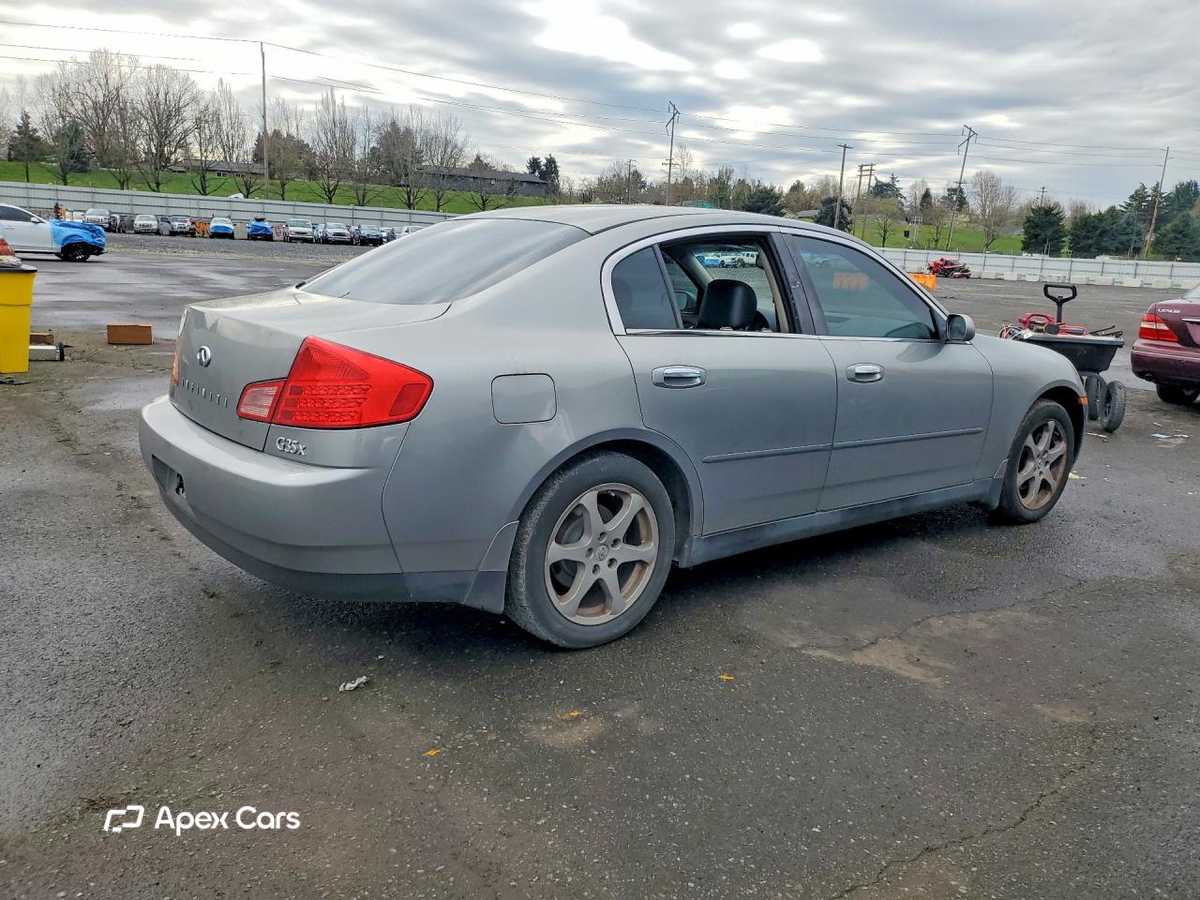 Infiniti G 2004