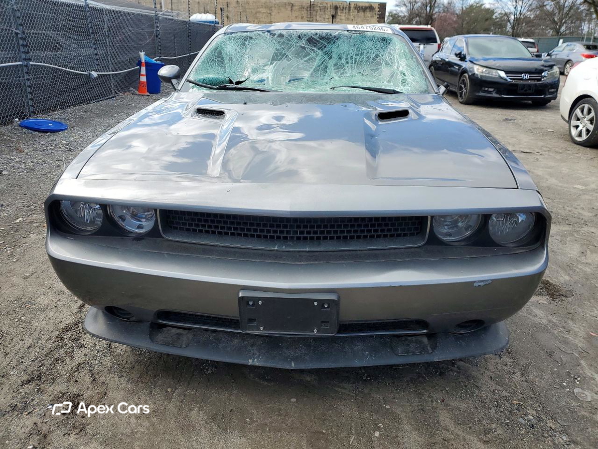 Dodge Challenger 2011
