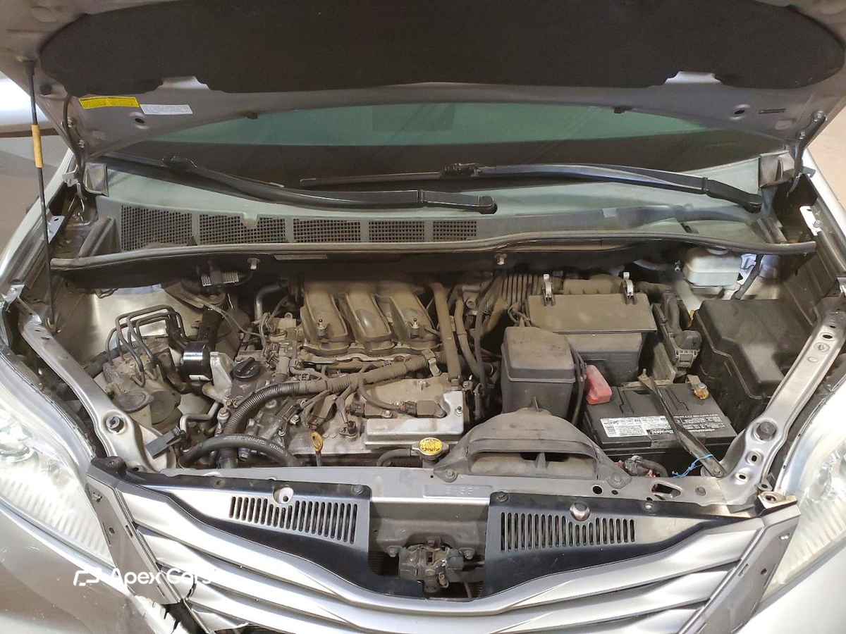 Toyota Sienna 2012