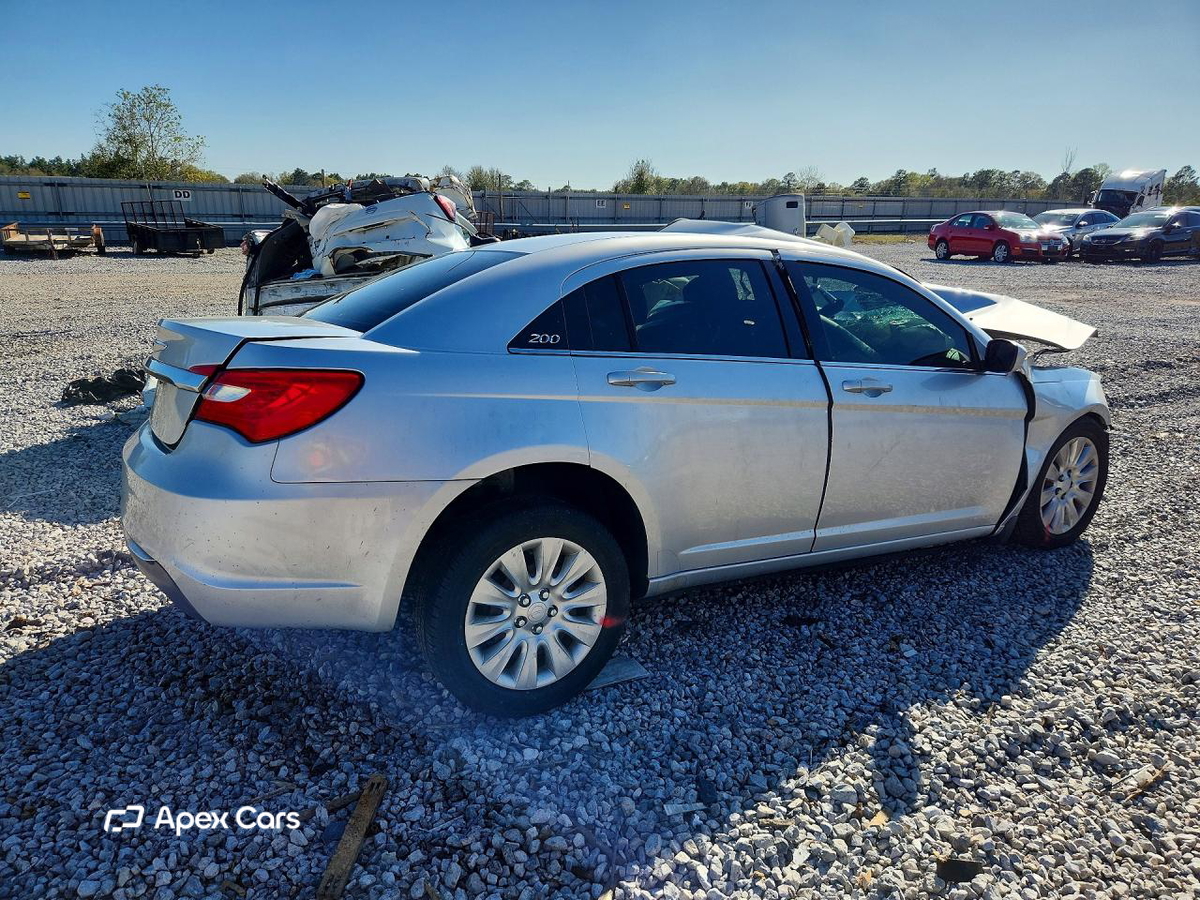 Chrysler 200 2012