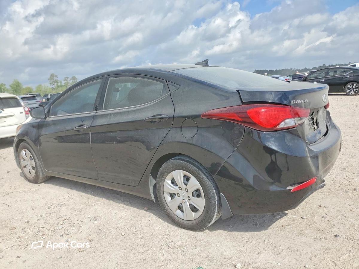 Hyundai Elantra 2016